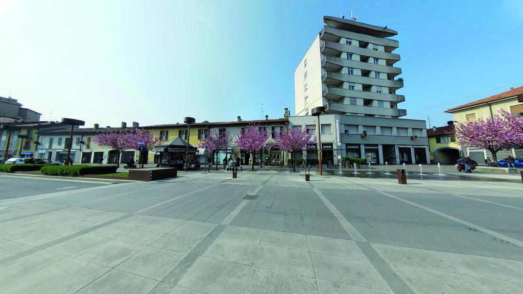 מריאנו קומנסה Albergo Sole מראה חיצוני תמונה
