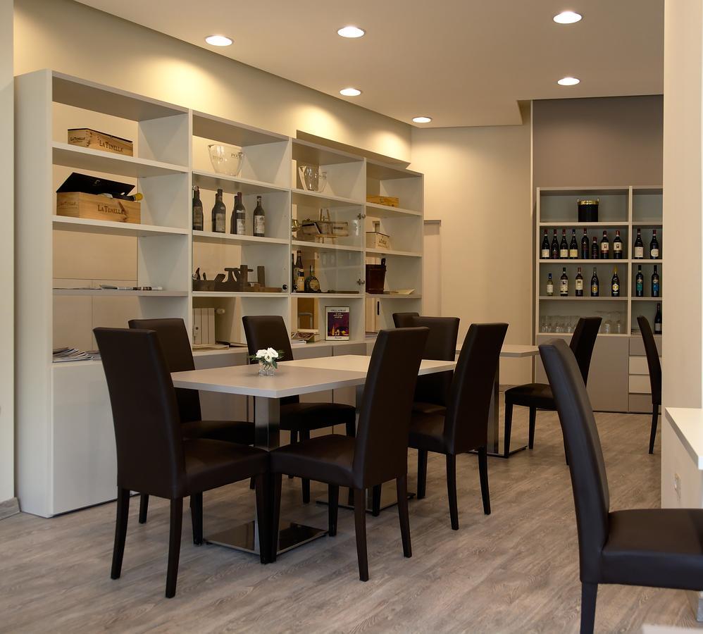מריאנו קומנסה Albergo Sole מראה חיצוני תמונה
